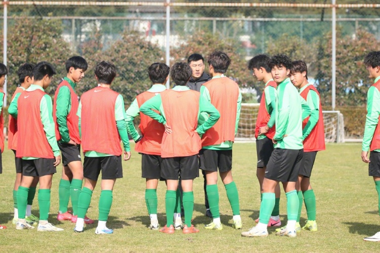  浙江U18、U16兩隊(duì)已前往日本橫濱和琦玉，進(jìn)行為期約10天的拉練