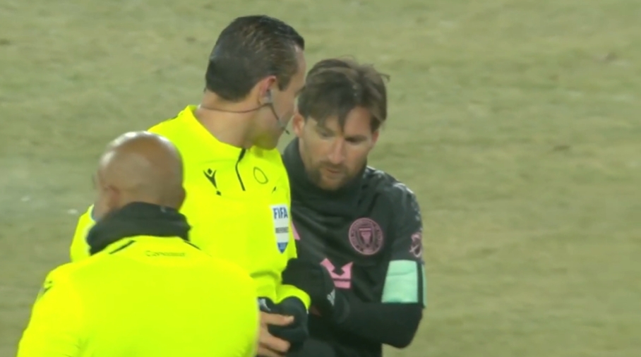  賽后向梅西要簽名！ESPN：墨西哥裁判被停哨半年，再犯無限期停哨
