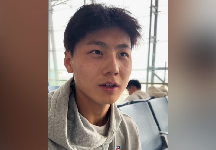  為何半場過后不久被換下？毛偉杰：兩條腿特別緊，李導(dǎo)怕我受傷