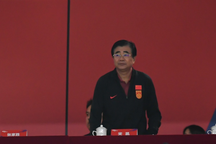  北青體育：宋凱、許基仁探班U20國青，將全程陪伴征戰(zhàn)U20亞洲杯